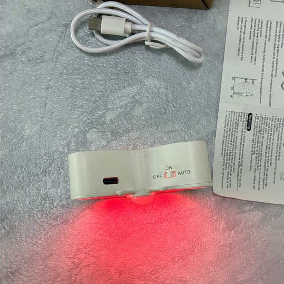 LED White Butterfly Night Light - Picture 7 of 9